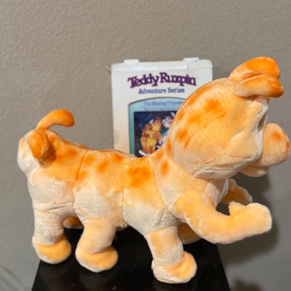 1985 teddy ruxpin grubby caterpillar original vintage